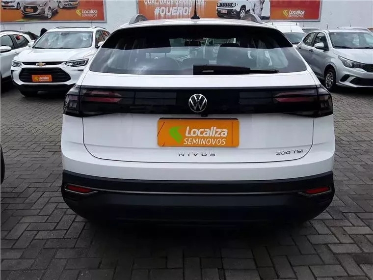 Volkswagen Nivus Branco 5