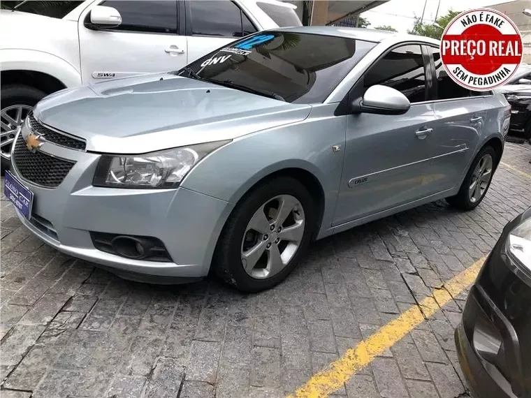 Chevrolet Cruze Prata 4