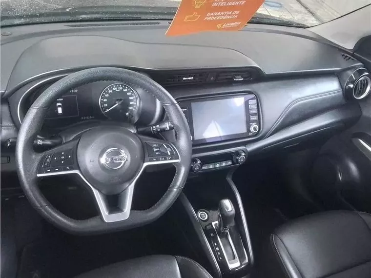 Nissan Kicks Preto 4