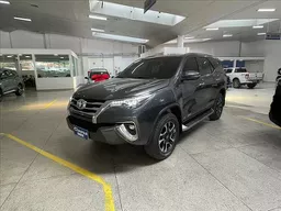 Toyota Hilux SW4