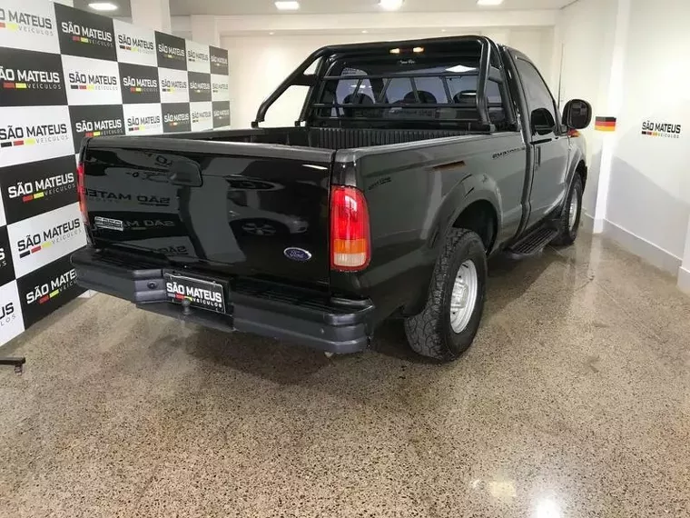 Ford F-250 Preto 5