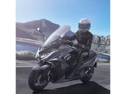 Kymco AK
