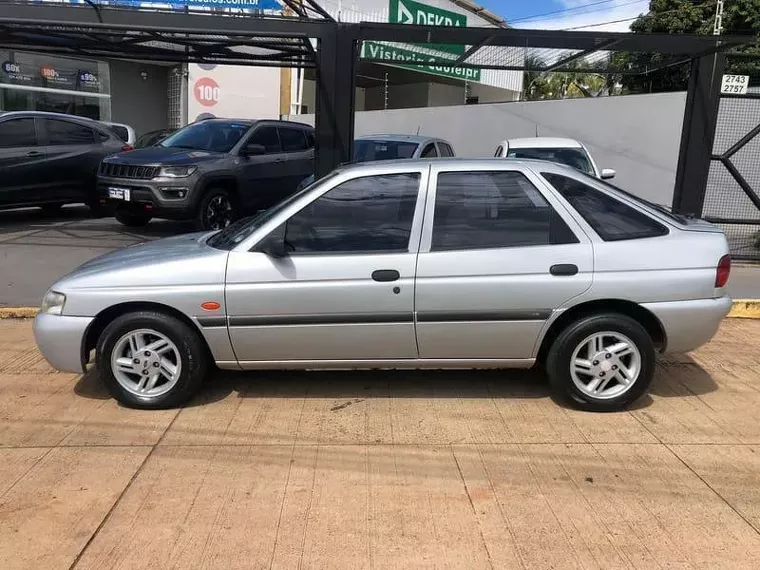 Ford Escort Prata 5