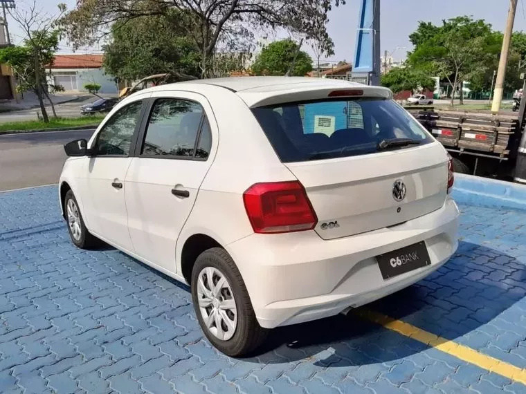 Volkswagen Gol Branco 6