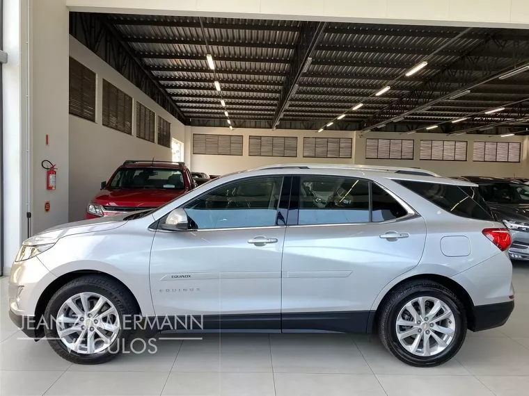 Chevrolet Equinox Prata 16