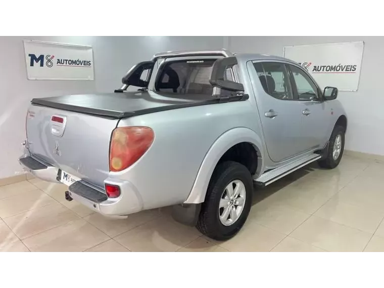 Mitsubishi L200 Triton Prata 8