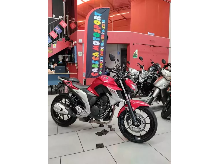 Yamaha Fazer 250 Vermelho 11