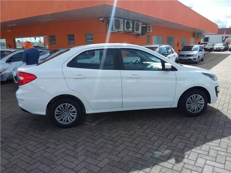 Ford KA Branco 9