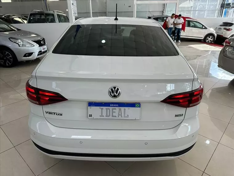 Volkswagen Virtus Branco 1