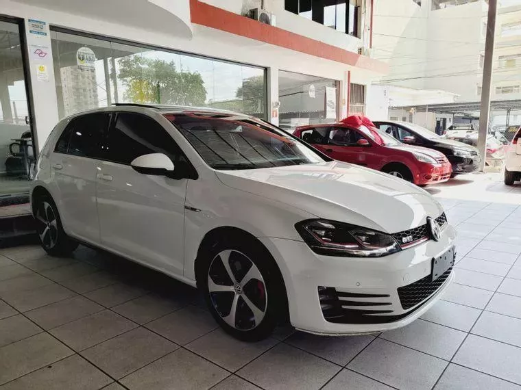 Volkswagen Golf Branco 4