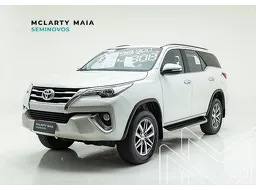 Toyota Hilux SW4