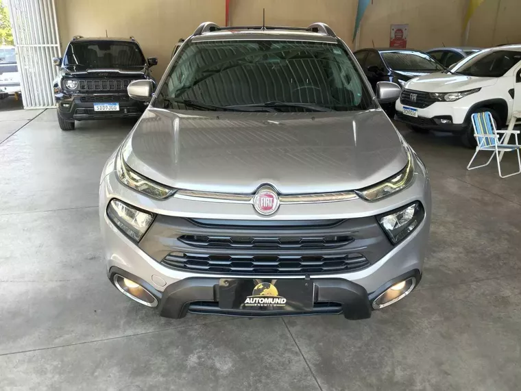 Fiat Toro Prata 10