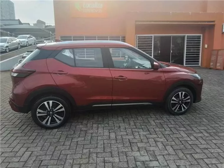 Nissan Kicks Vermelho 2