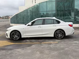 BMW 330e