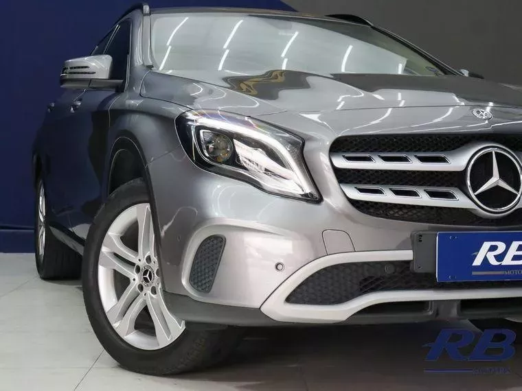 Mercedes-benz GLA 200 Cinza 3