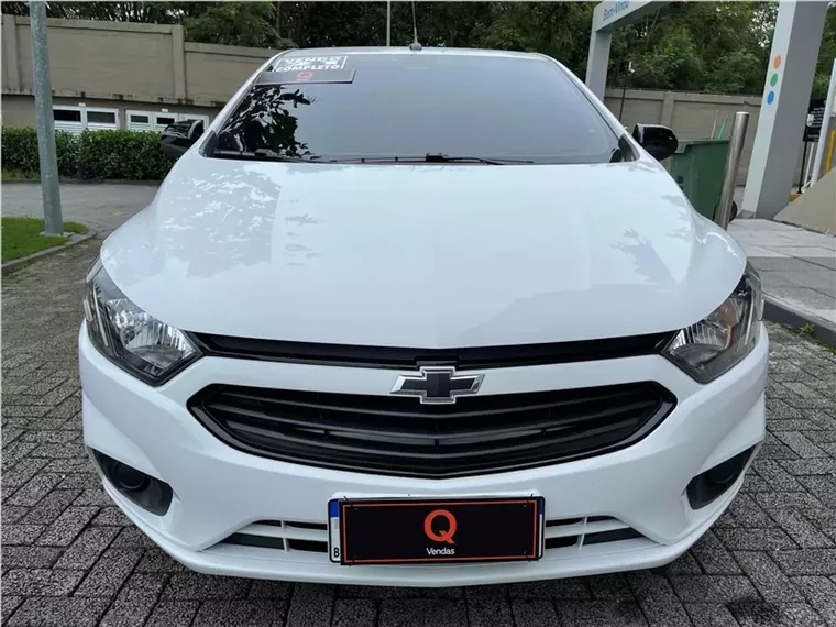 Chevrolet Onix Branco 6