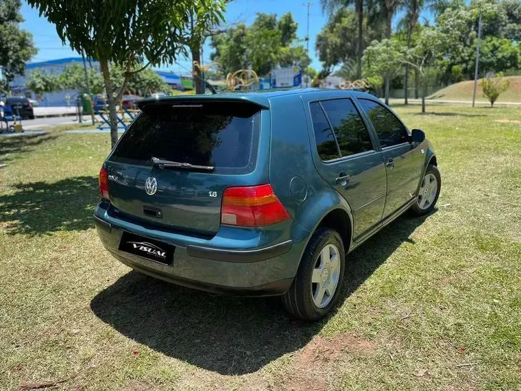 Volkswagen Golf Verde 5