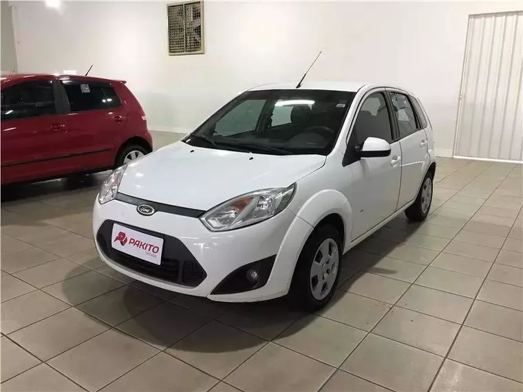 Ford Fiesta Branco 7