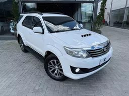 Toyota Hilux SW4
