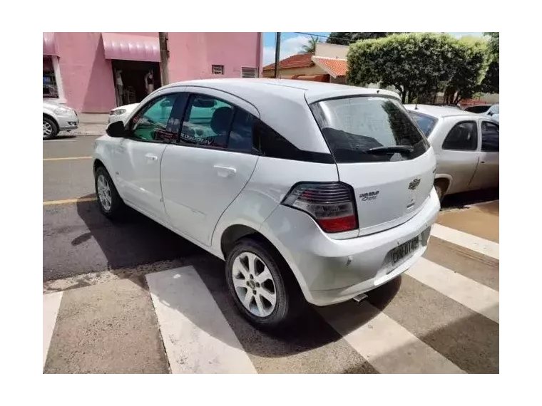 Chevrolet Agile Branco 5