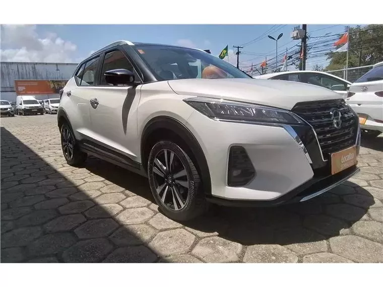 Nissan Kicks Branco 10