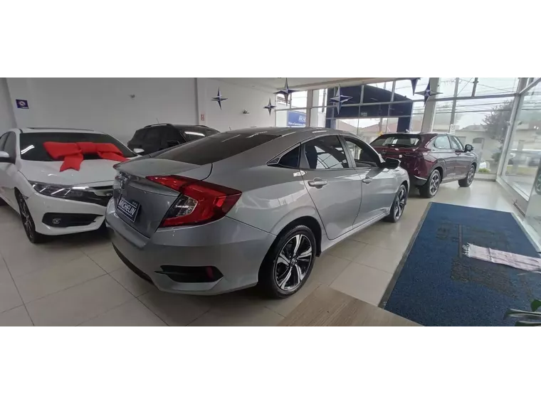 Honda Civic Prata 3