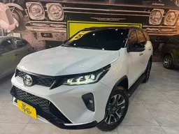 Toyota Hilux SW4