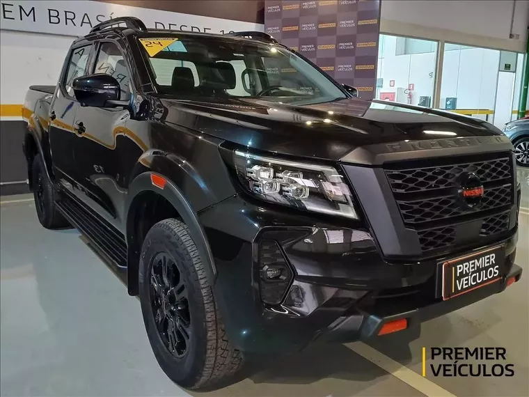 Nissan Frontier Preto 5