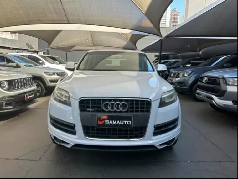 Audi Q7 Branco 1