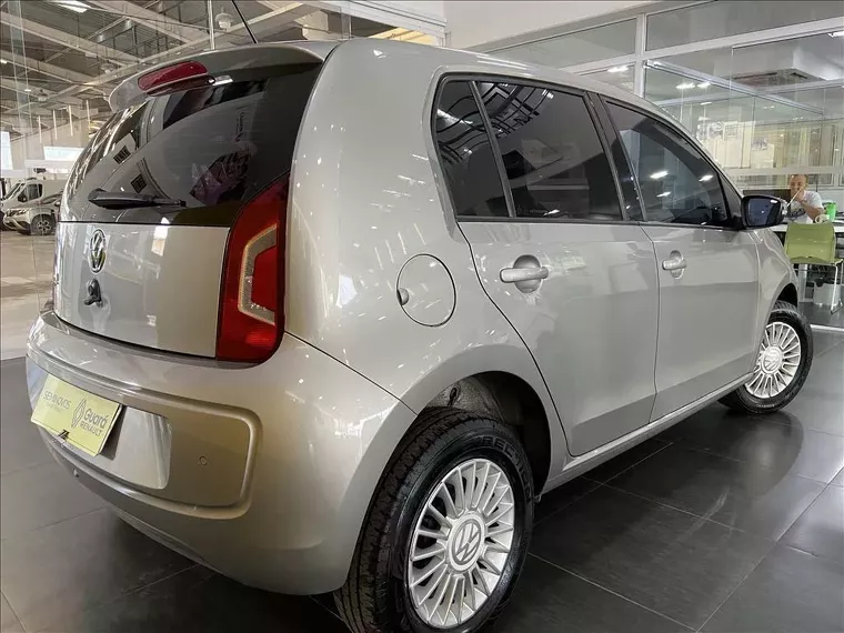 Volkswagen UP Prata 2