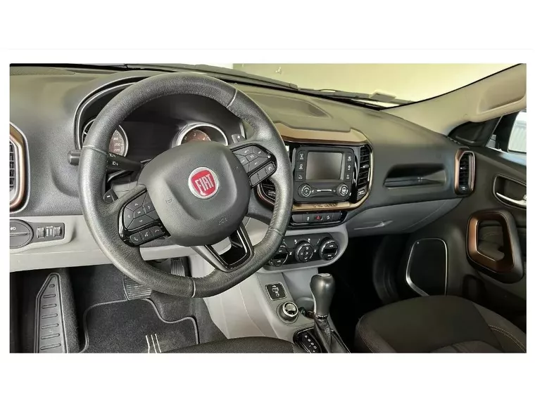 Fiat Toro Marrom 5