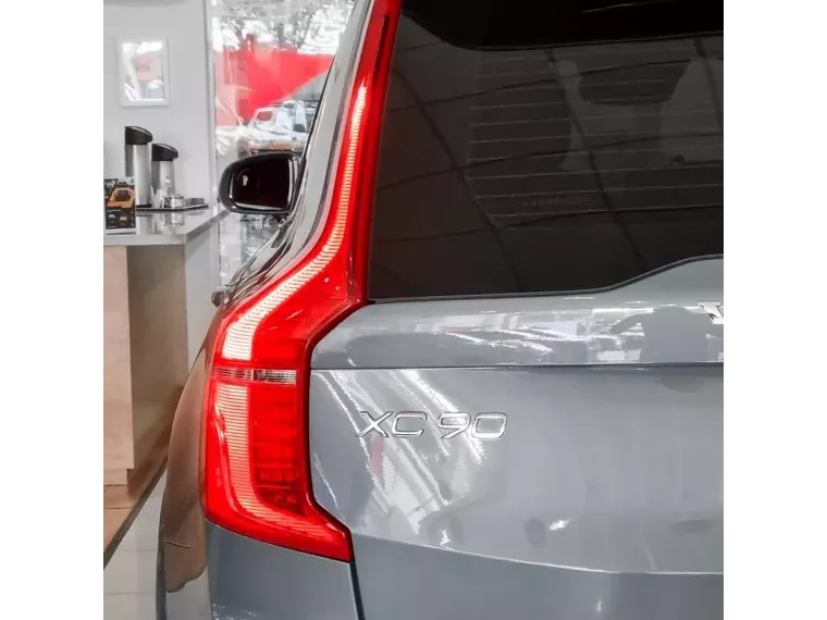 Volvo XC90 Cinza 1