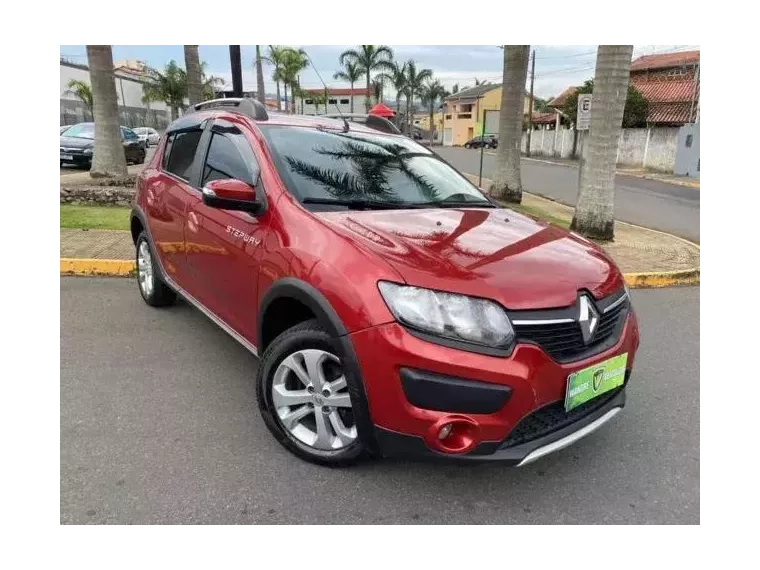 Renault Sandero Vermelho 1