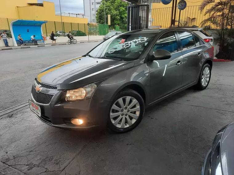 Chevrolet Cruze Cinza 15