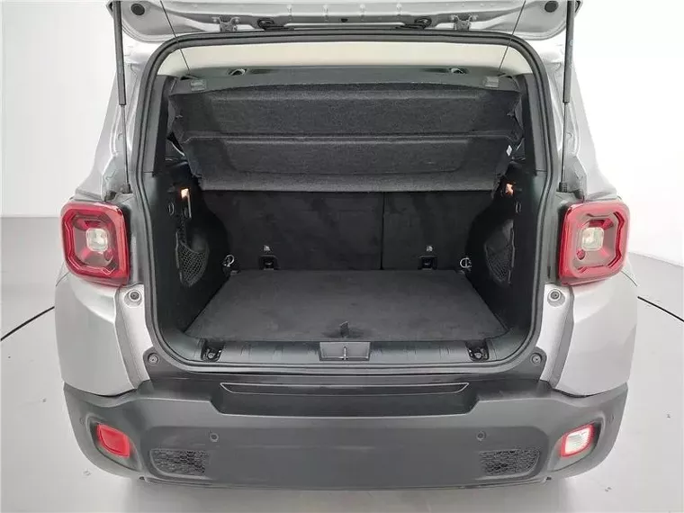 Jeep Renegade Prata 14