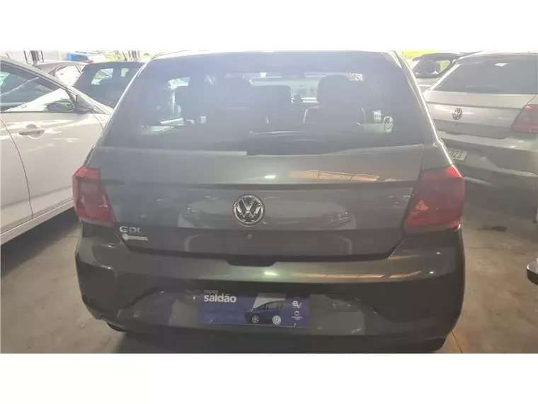 Volkswagen Gol Cinza 8