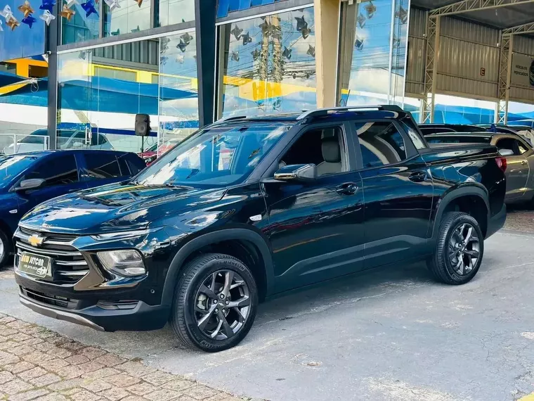 Chevrolet Montana Preto 5