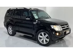 Mitsubishi Pajero Full