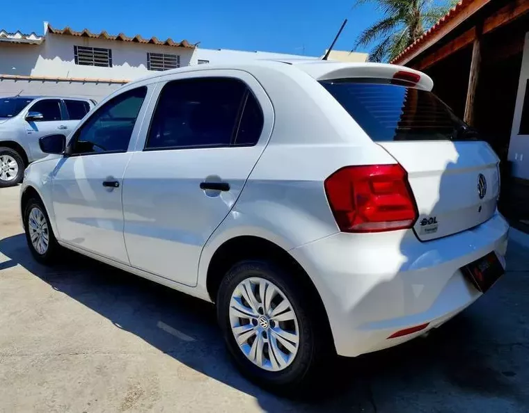 Volkswagen Gol Branco 7