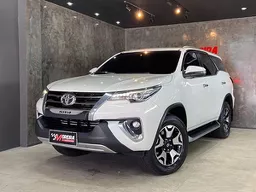 Hilux SW4