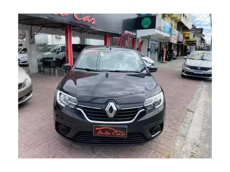 Renault Logan Preto 1