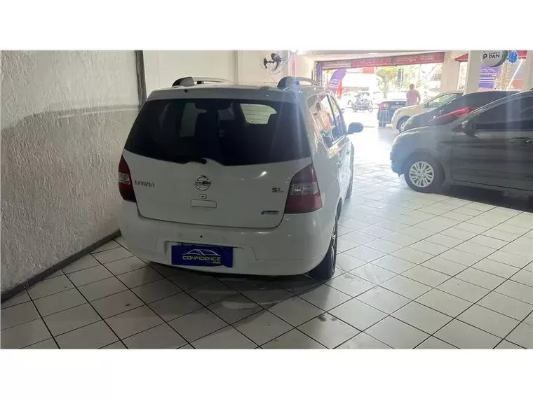 Nissan Grand Livina Branco 2