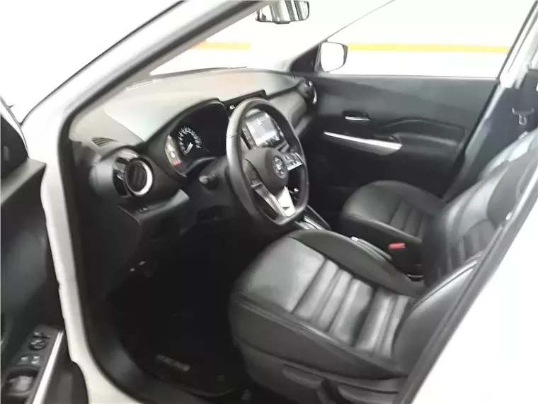 Nissan Kicks Branco 4