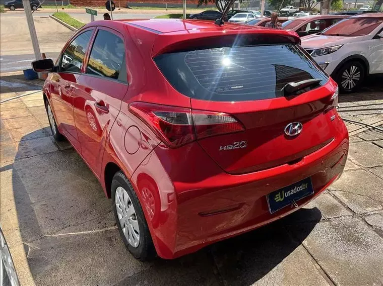 Hyundai HB20 Vermelho 3