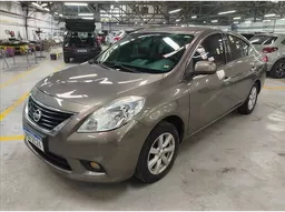 Nissan Versa