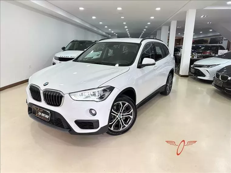 BMW X1 Branco 5