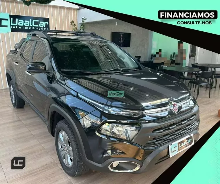 Fiat Toro Preto 1