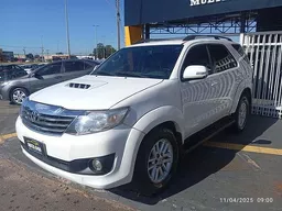 Toyota Hilux SW4