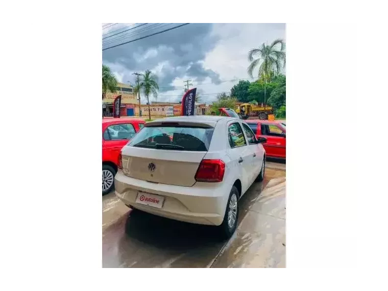 Volkswagen Gol Branco 5