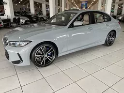 BMW 320i